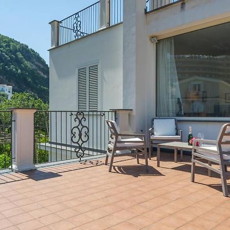 Апартаменти Casa Gege', For Up To 5 Guests, Shared Pool, Sorrento Center Екстер'єр фото